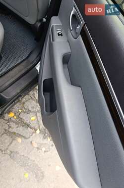 Внедорожник / Кроссовер Hyundai Santa FE 2012 в 