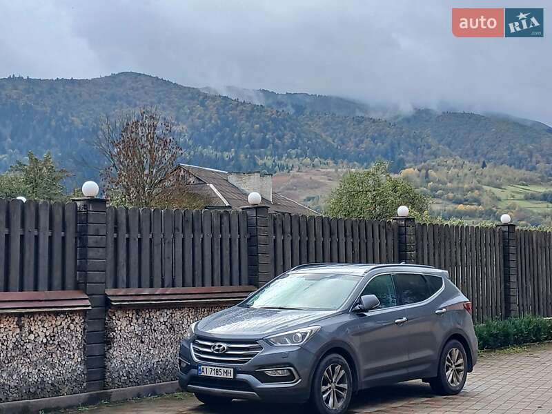 Позашляховик / Кросовер Hyundai Santa FE 2017 в Чорнобаї