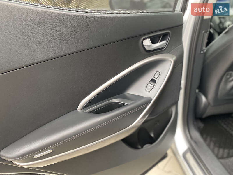 Внедорожник / Кроссовер Hyundai Santa FE 2014 в Луцке фото 19 Внедорожник / Кроссовер Hyundai Santa FE 2014 в Луцке