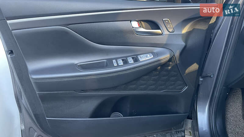 Внедорожник / Кроссовер Hyundai Santa FE 2020 в Умани фото 7 Внедорожник / Кроссовер Hyundai Santa FE 2020 в Умани