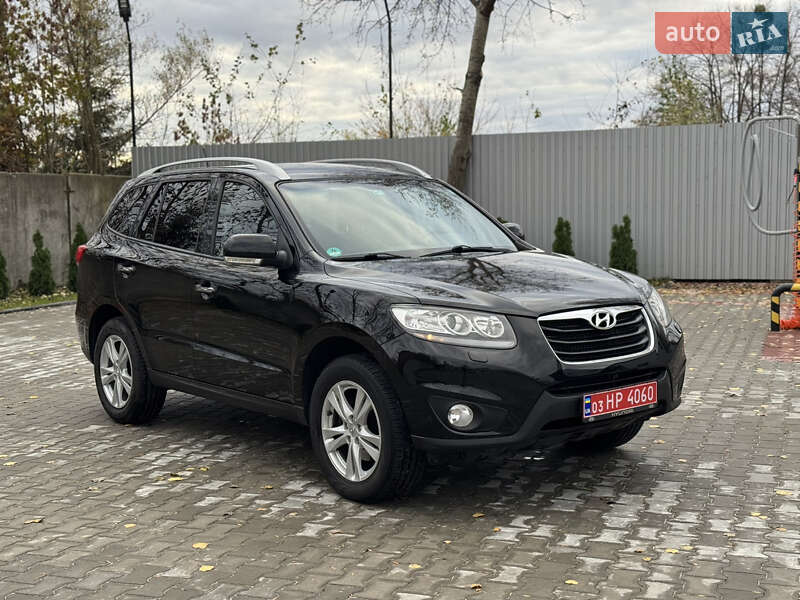 Внедорожник / Кроссовер Hyundai Santa FE 2011 в Ровно