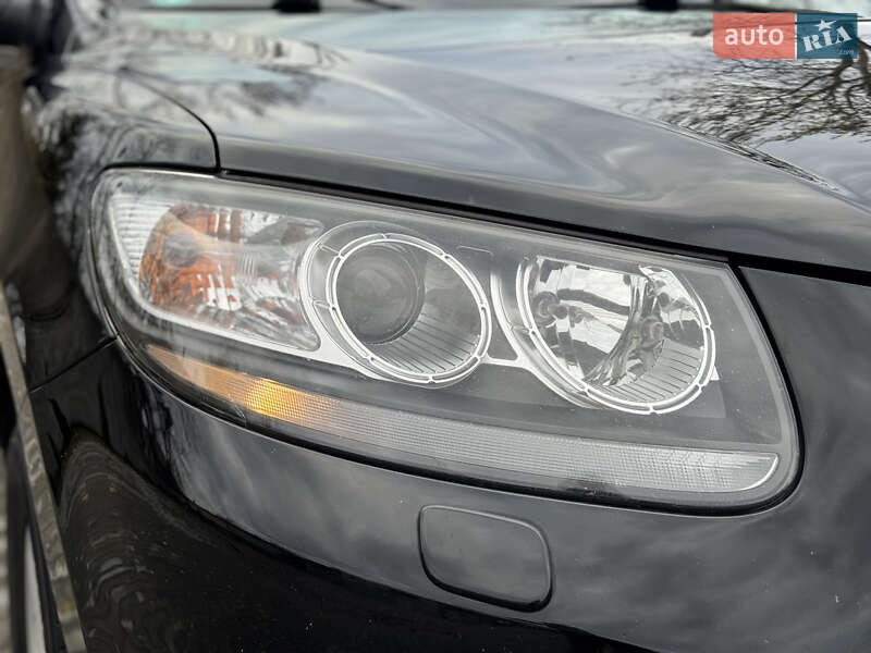 Внедорожник / Кроссовер Hyundai Santa FE 2011 в Ровно