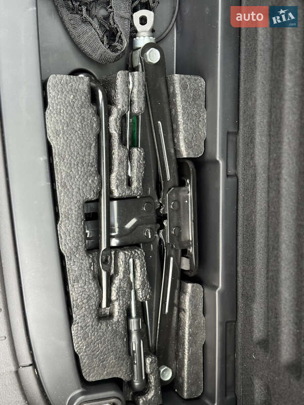 Внедорожник / Кроссовер Hyundai Santa FE 2011 в Ровно