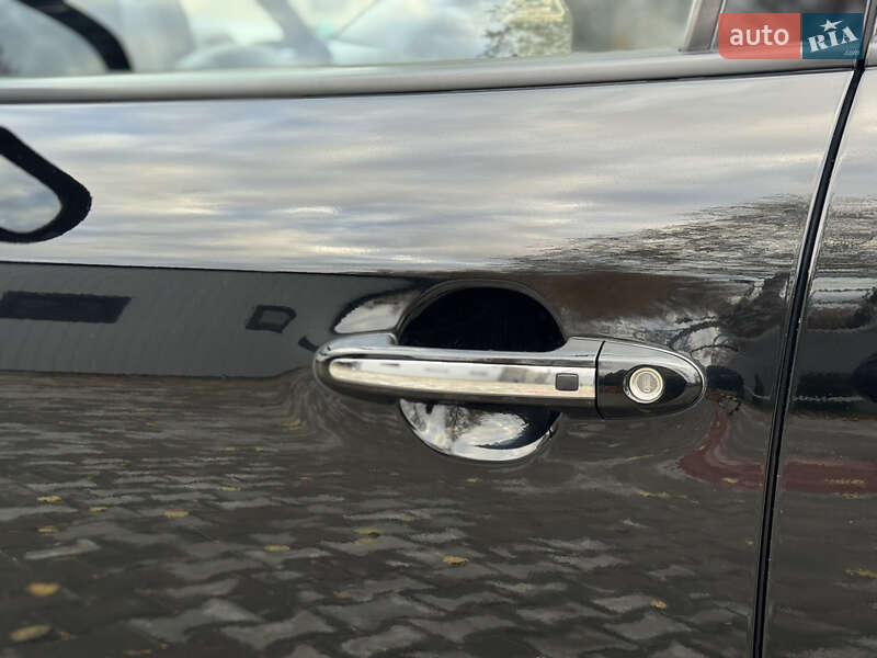 Внедорожник / Кроссовер Hyundai Santa FE 2011 в Ровно