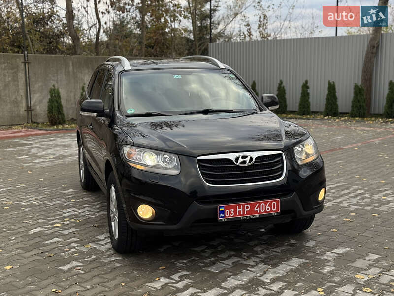 Внедорожник / Кроссовер Hyundai Santa FE 2011 в Ровно