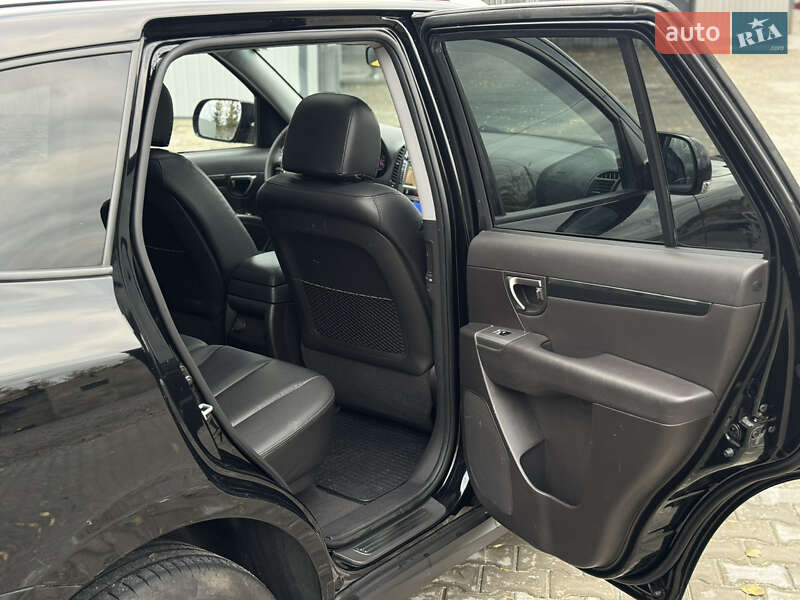 Внедорожник / Кроссовер Hyundai Santa FE 2011 в Ровно