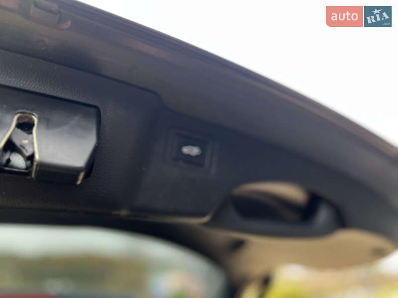 Внедорожник / Кроссовер Hyundai Santa FE 2015 в Львове фото 32 Внедорожник / Кроссовер Hyundai Santa FE 2015 в Львове