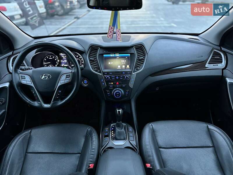 Позашляховик / Кросовер Hyundai Santa FE 2016 в Києві