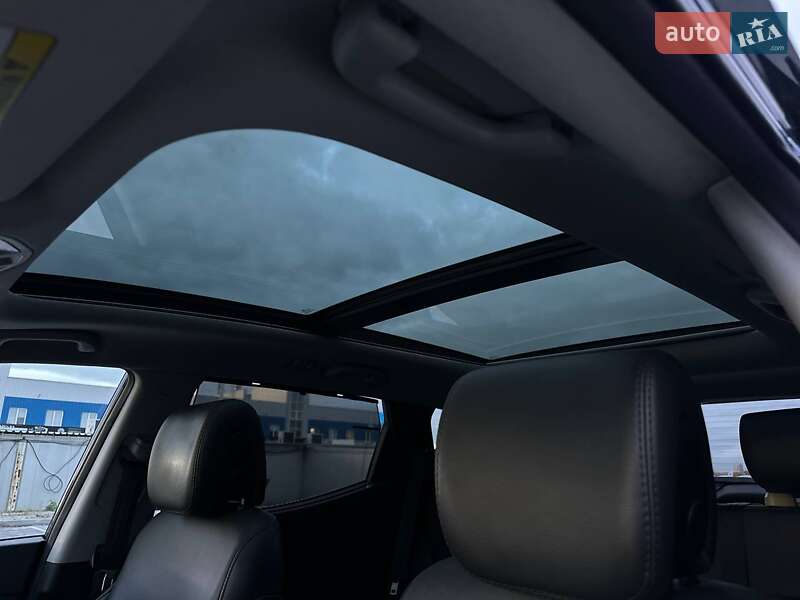 Позашляховик / Кросовер Hyundai Santa FE 2016 в Києві