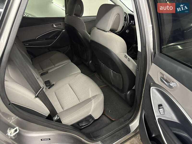 Позашляховик / Кросовер Hyundai Santa FE 2018 в Кременці