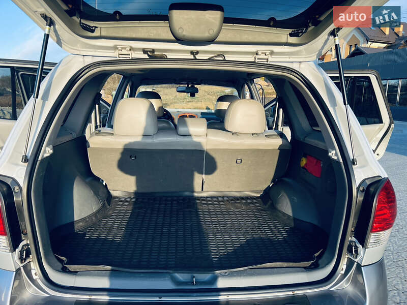 Внедорожник / Кроссовер Hyundai Santa FE 2005 в Львове