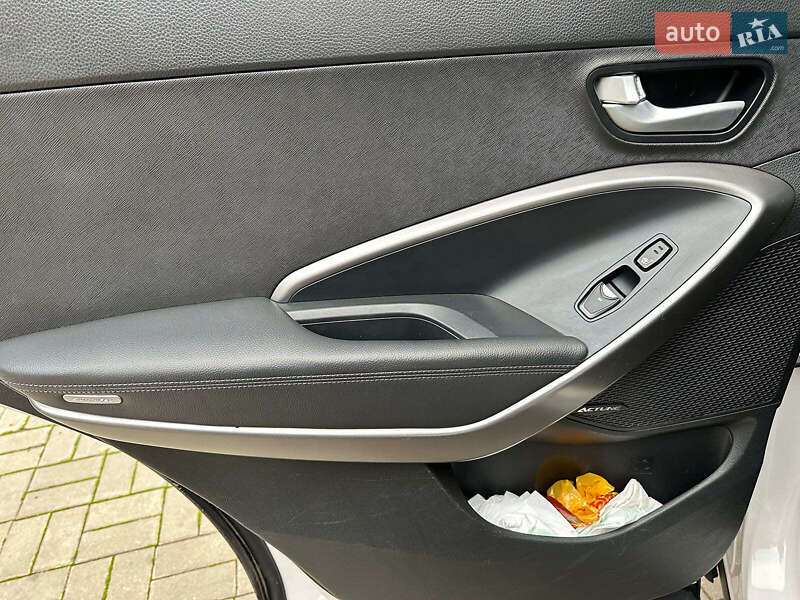 Позашляховик / Кросовер Hyundai Santa FE 2012 в Одесі