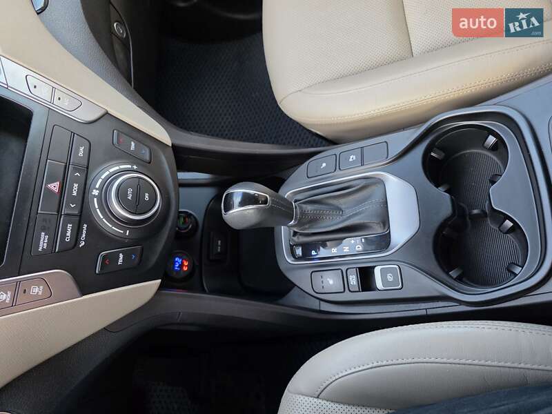 Внедорожник / Кроссовер Hyundai Santa FE 2015 в Одессе фото 20 Внедорожник / Кроссовер Hyundai Santa FE 2015 в Одессе