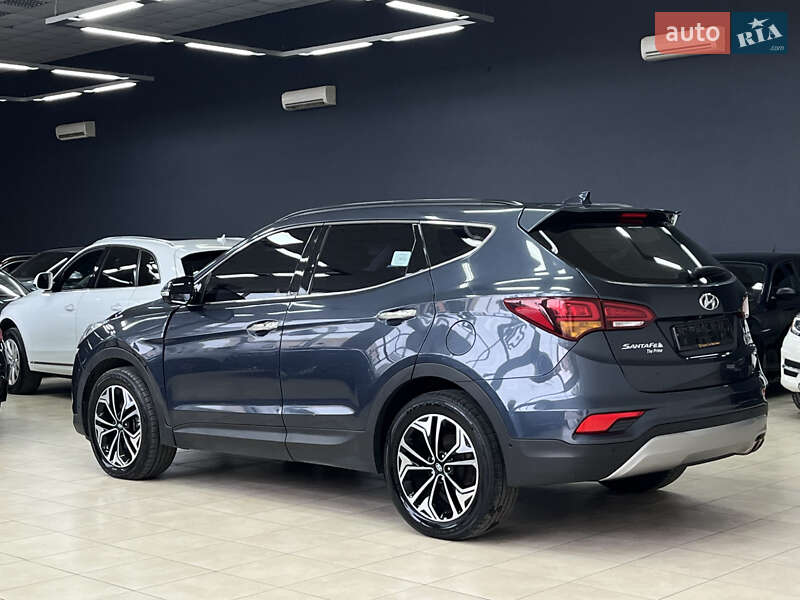 Внедорожник / Кроссовер Hyundai Santa FE 2015 в Одессе