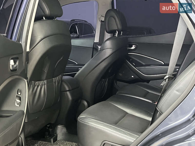 Внедорожник / Кроссовер Hyundai Santa FE 2015 в Одессе