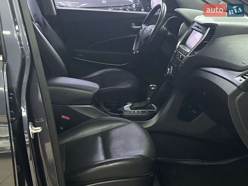 Внедорожник / Кроссовер Hyundai Santa FE 2015 в Одессе
