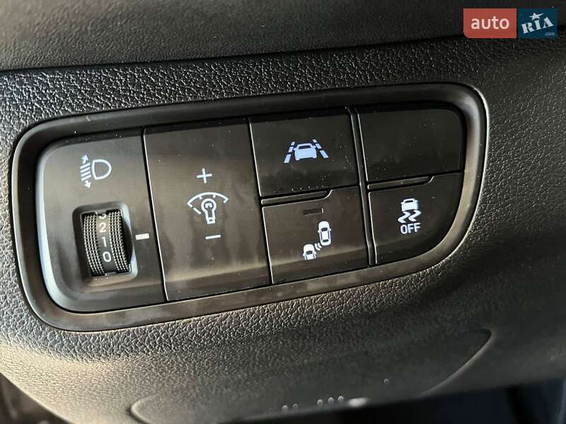 Внедорожник / Кроссовер Hyundai Santa FE 2019 в Одессе