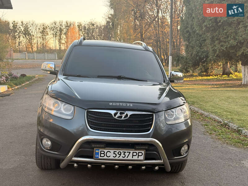 Позашляховик / Кросовер Hyundai Santa FE 2011 в Львові