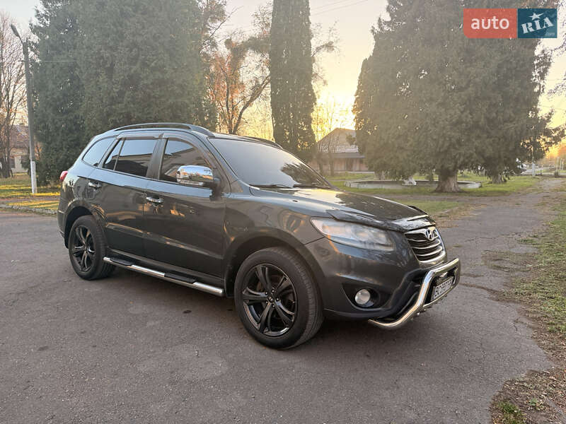 Позашляховик / Кросовер Hyundai Santa FE 2011 в Львові