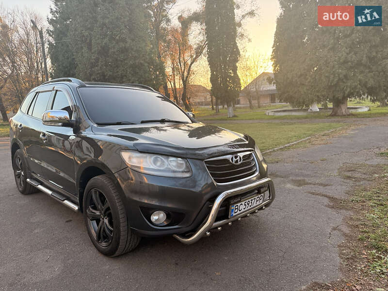 Позашляховик / Кросовер Hyundai Santa FE 2011 в Львові