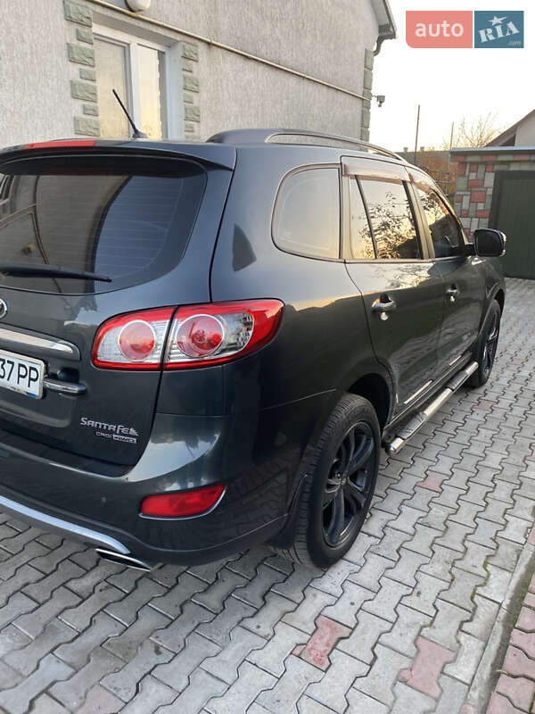 Позашляховик / Кросовер Hyundai Santa FE 2011 в Львові