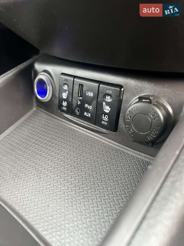 Позашляховик / Кросовер Hyundai Santa FE 2011 в Дніпрі