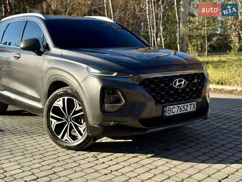 Внедорожник / Кроссовер Hyundai Santa FE 2018 в Новояворовске фото 9 Внедорожник / Кроссовер Hyundai Santa FE 2018 в Новояворовске