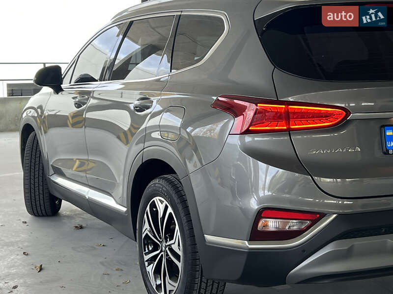 Внедорожник / Кроссовер Hyundai Santa FE 2018 в Одессе
