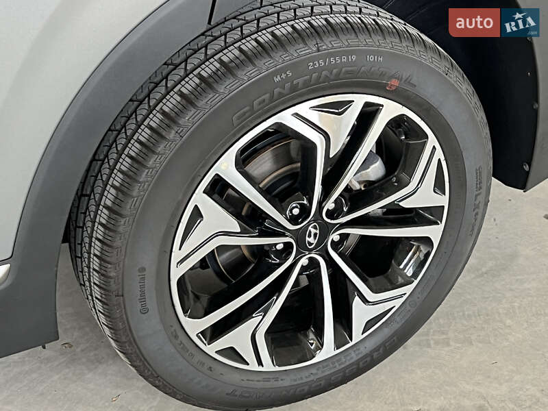 Внедорожник / Кроссовер Hyundai Santa FE 2018 в Одессе