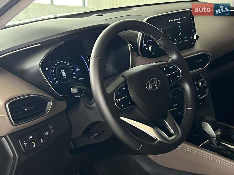 Внедорожник / Кроссовер Hyundai Santa FE 2018 в Одессе