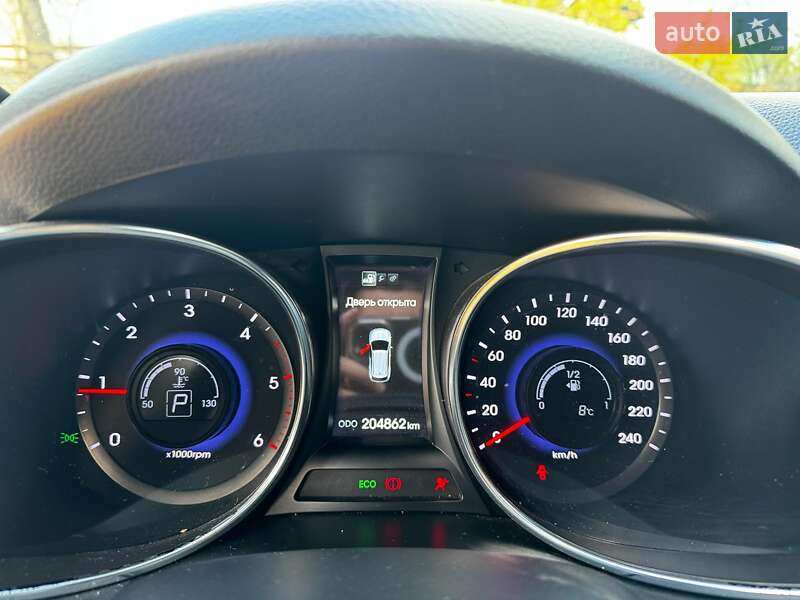 Внедорожник / Кроссовер Hyundai Santa FE 2014 в Киеве