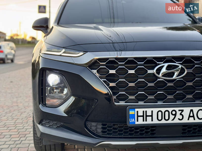 Позашляховик / Кросовер Hyundai Santa FE 2019 в Одесі