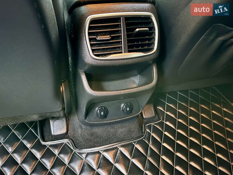 Позашляховик / Кросовер Hyundai Santa FE 2019 в Одесі