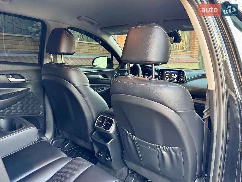 Позашляховик / Кросовер Hyundai Santa FE 2019 в Одесі