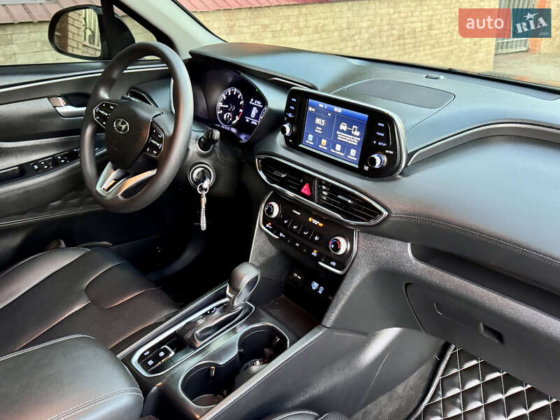 Позашляховик / Кросовер Hyundai Santa FE 2019 в Одесі