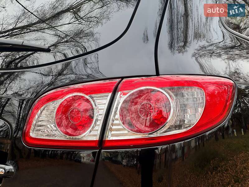 Позашляховик / Кросовер Hyundai Santa FE 2011 в Охтирці