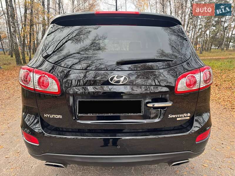 Позашляховик / Кросовер Hyundai Santa FE 2011 в Охтирці