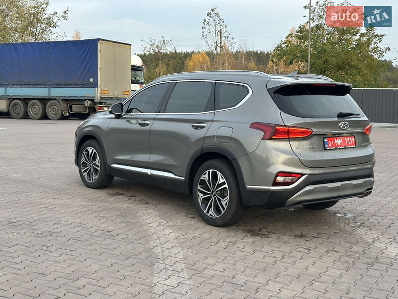 Внедорожник / Кроссовер Hyundai Santa FE 2018 в Броварах