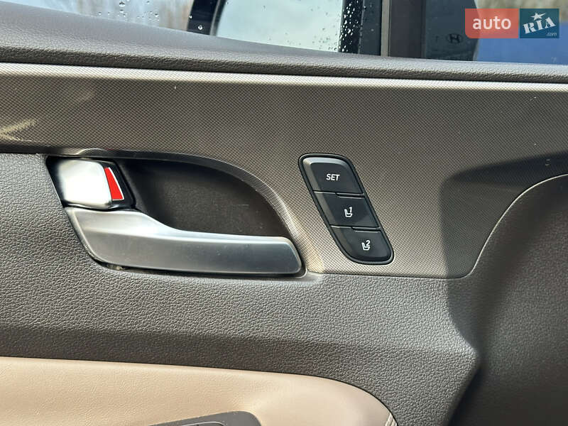 Внедорожник / Кроссовер Hyundai Santa FE 2018 в Броварах