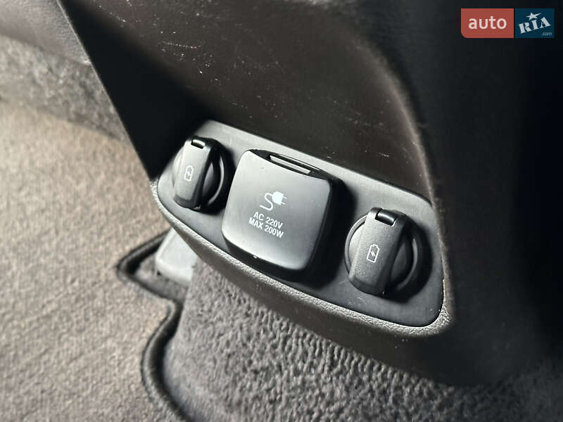 Внедорожник / Кроссовер Hyundai Santa FE 2018 в Броварах