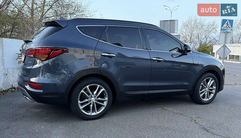 Внедорожник / Кроссовер Hyundai Santa FE 2017 в Киеве фото 6 Внедорожник / Кроссовер Hyundai Santa FE 2017 в Киеве