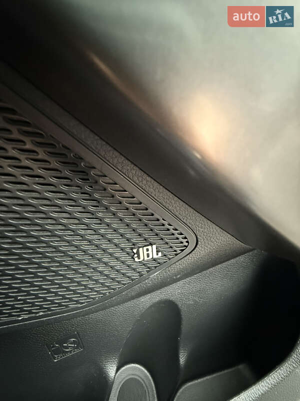 Внедорожник / Кроссовер Hyundai Santa FE 2017 в Киеве фото 48 Внедорожник / Кроссовер Hyundai Santa FE 2017 в Киеве