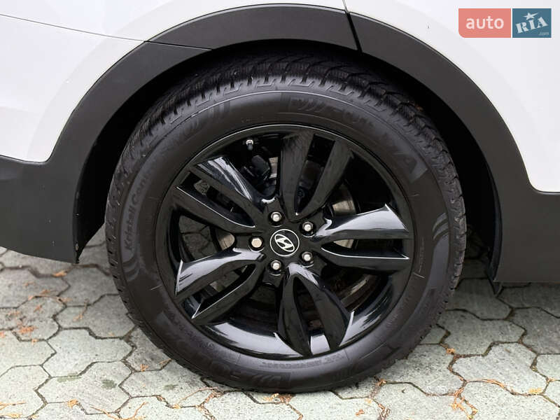 Внедорожник / Кроссовер Hyundai Santa FE 2014 в Дубно