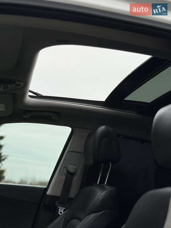 Внедорожник / Кроссовер Hyundai Santa FE 2014 в Дубно