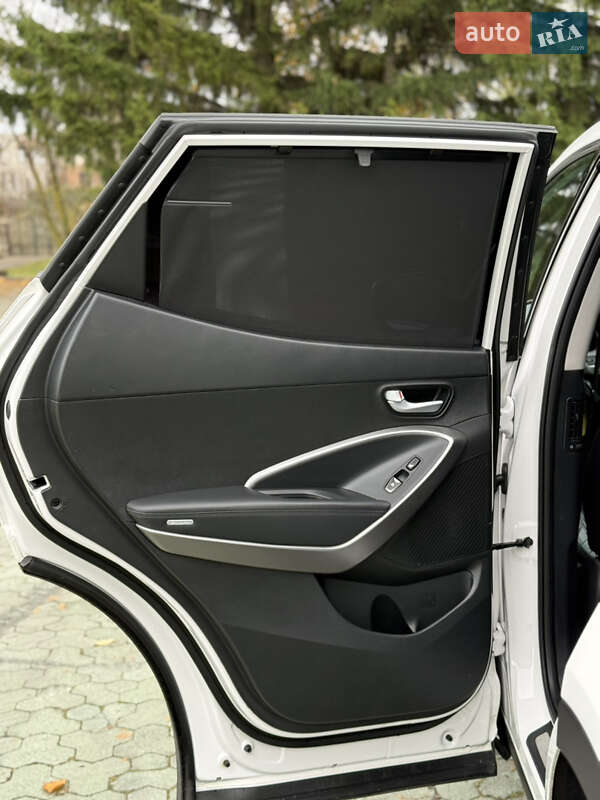 Внедорожник / Кроссовер Hyundai Santa FE 2014 в Дубно