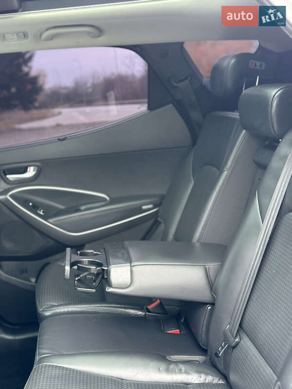 Внедорожник / Кроссовер Hyundai Santa FE 2014 в Дубно