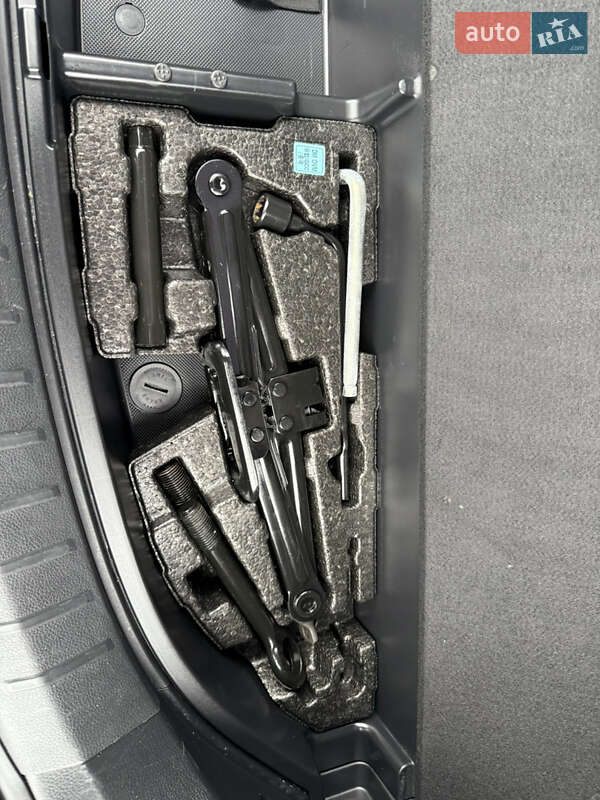 Внедорожник / Кроссовер Hyundai Santa FE 2014 в Дубно