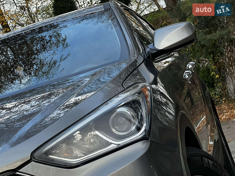 Внедорожник / Кроссовер Hyundai Santa FE 2016 в Дрогобыче