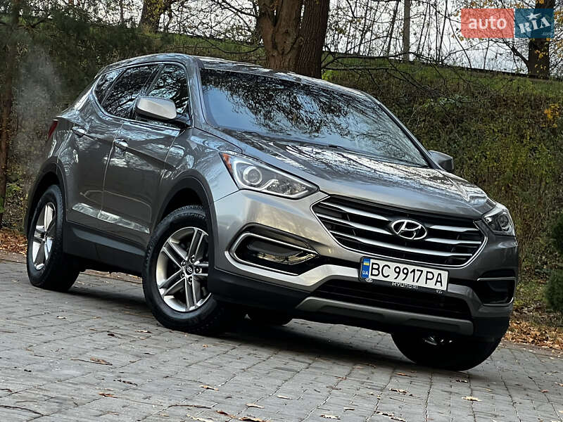 Внедорожник / Кроссовер Hyundai Santa FE 2016 в Дрогобыче