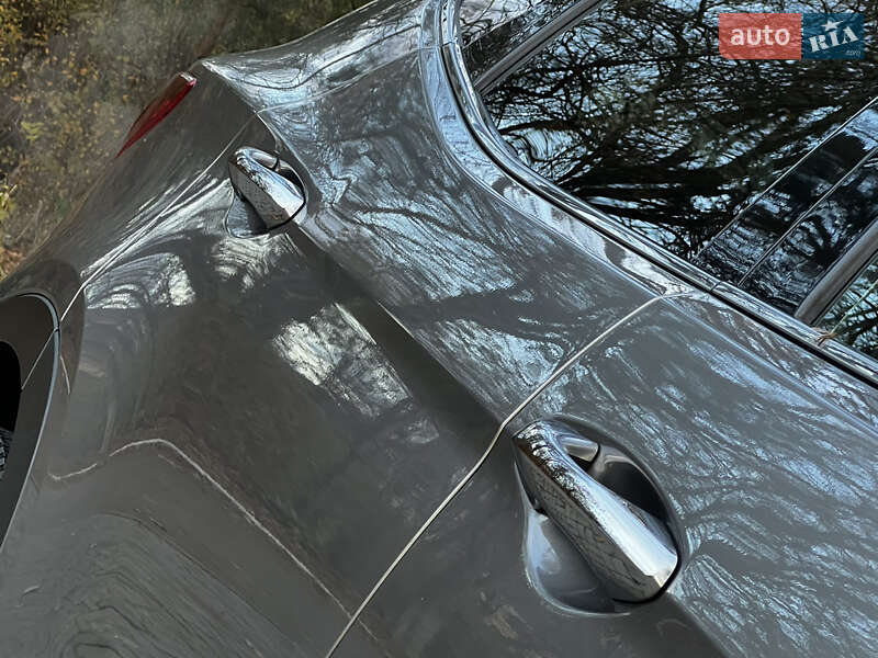 Внедорожник / Кроссовер Hyundai Santa FE 2016 в Дрогобыче